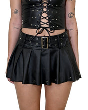 Lade das Bild in den Galerie-Viewer, Black Belted Mini Skirt - SUSPEX Rave Outfits
