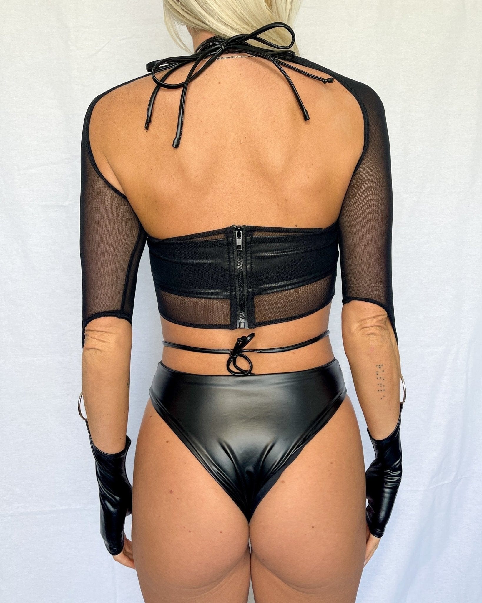 Black Mesh O - Ring Sleeves - SUSPEX Rave Outfits