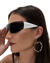 Cargar imagen en el visor de la galería, Black and White Shield Sunglasses - SUSPEX Rave Outfits
